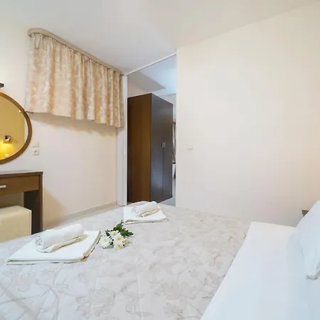 Ilias Aparthotel