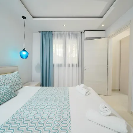Ilias Aparthotel