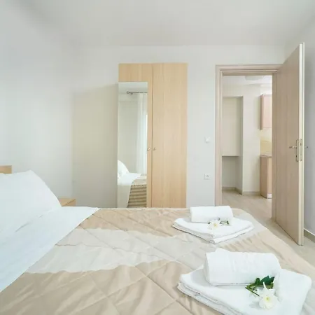 Апартхотел Ilias 3*