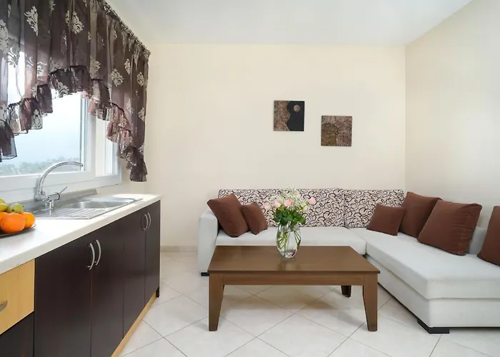 Ilias 3* 크리시 아모우디아