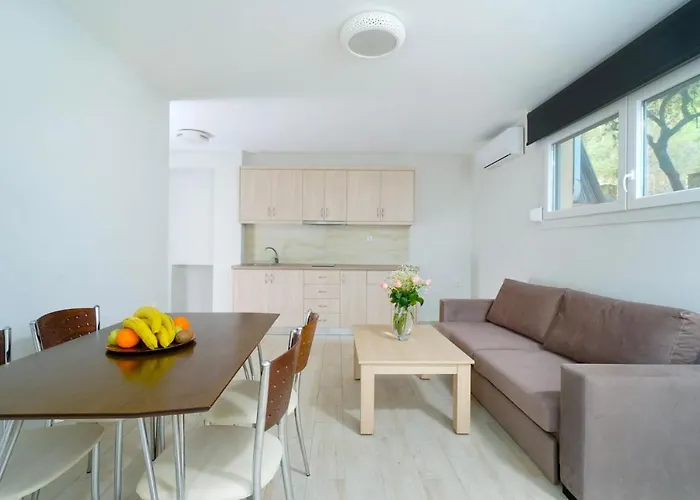 Ilias 아파트호텔 3*